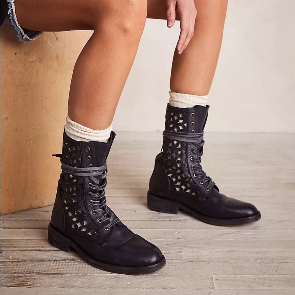 New Free People Flower Power Lace-Up Boots 8.5